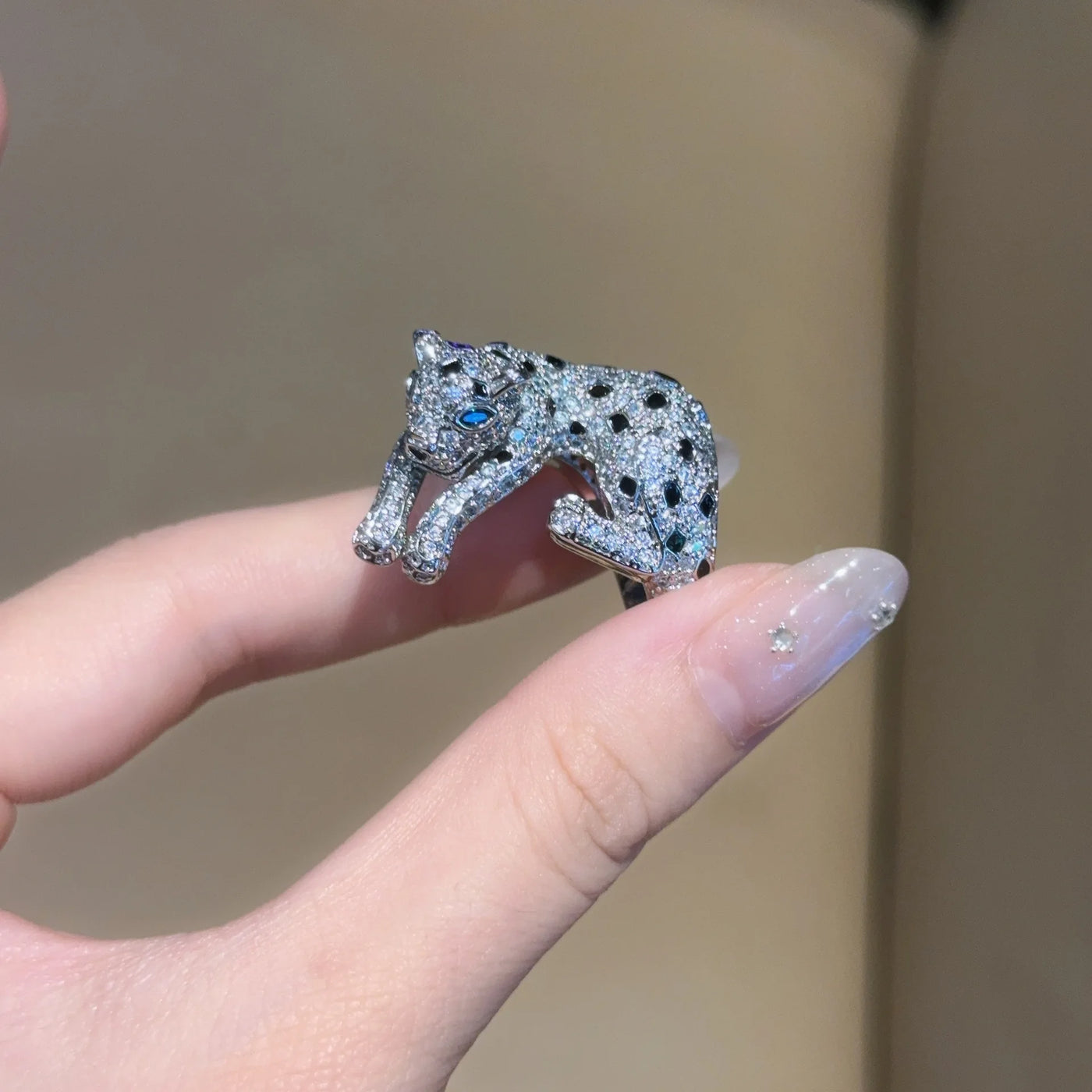 Retro domineering full diamond three-dimensional leopard rings for women fashion hip-hop exquisite ring banquet silver jewelry