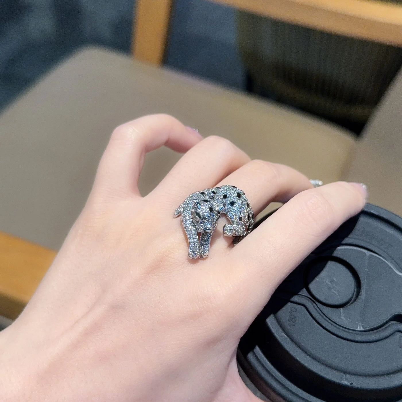 Retro domineering full diamond three-dimensional leopard rings for women fashion hip-hop exquisite ring banquet silver jewelry